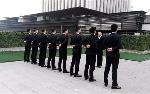 辉县信贷风险化解：老司机告诉你如何用合法手段保障资金安全